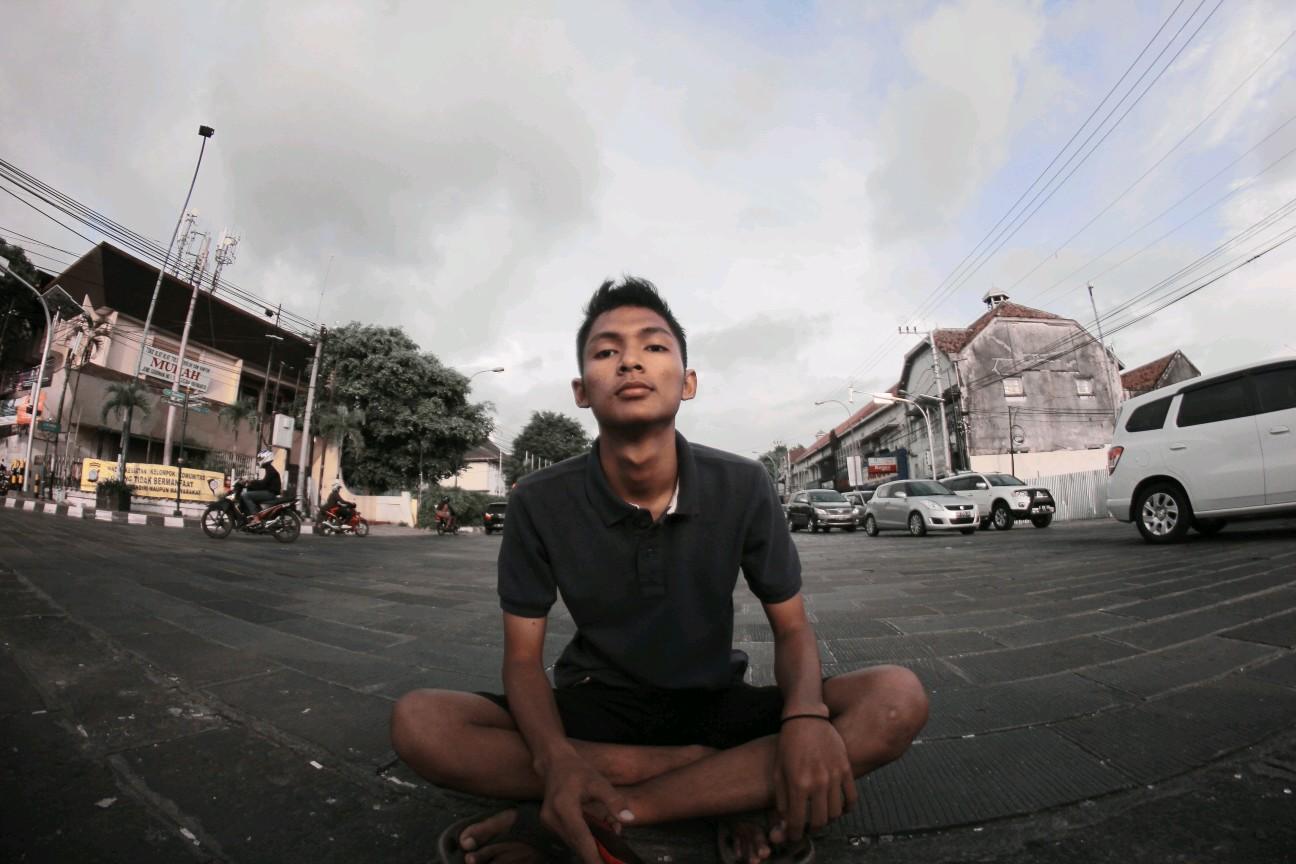 Aku bukanlah seperti apa yang orang katakan.