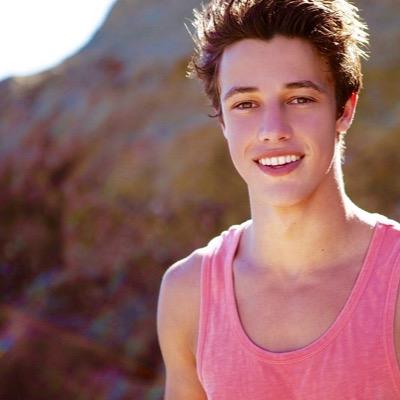 Pics of Cameron Dallas every day , follow if you want to see pics of cam and please comment his username on all posts so that he can see it