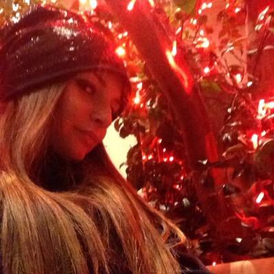 vale_bussa's profile picture. 