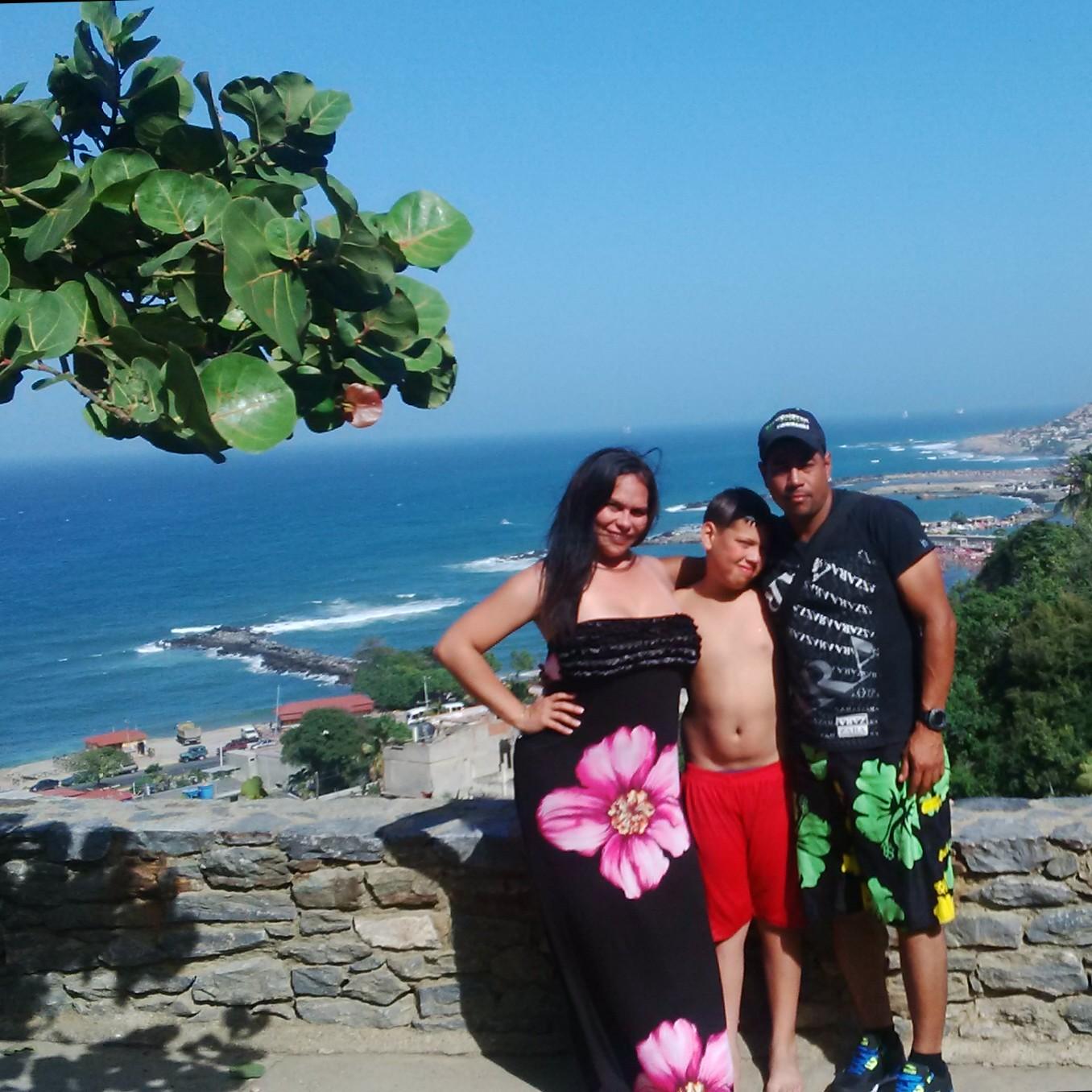 carmen_kstillo's profile picture. 