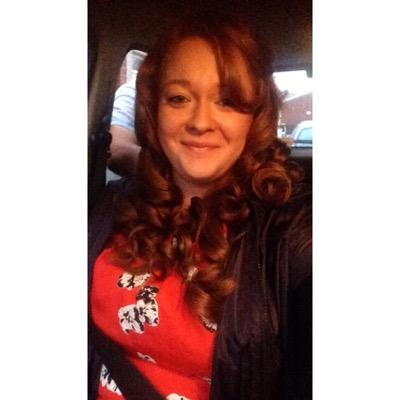 laurafaz88's profile picture. If you're not living life on the edge then you're taking up too much space