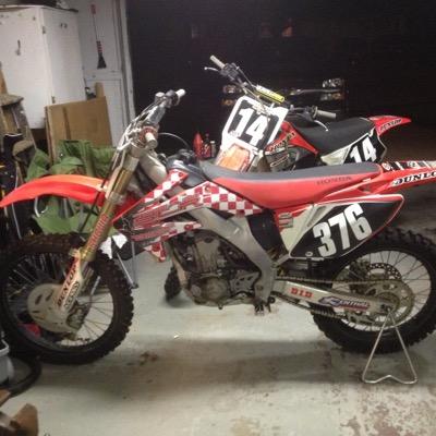 rooster014's profile picture. 