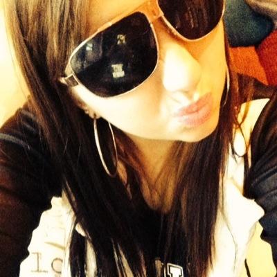 abiiemma1995's profile picture. 19. Langley. my life;WHUFC.