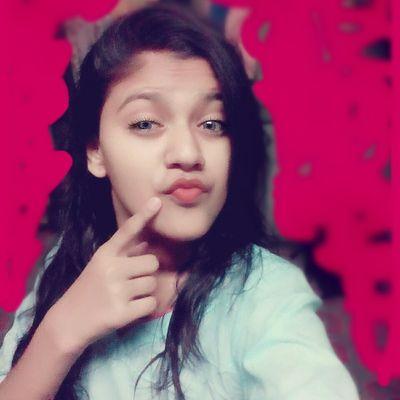 HUGE dying  heart fan of @taylorswift m a girl from india(Mumbai) just trying to follow billions  fan of @taylorSwift Follow me on Instagram zainabshaikh1272