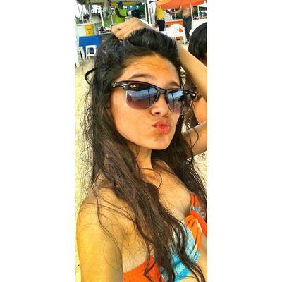 Ela diz que quer um cara calmo, mas caras calmos nunca chamam sua atenção.