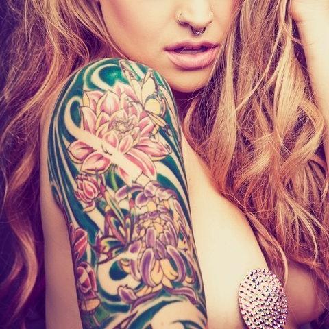 Tem uma tatuagem (íntima ou não ), e quer mostrá-la ao público? mande para nosso email (tt.attooooo@gmail.com) se quiser mandar em anônimo, fique a vontade.