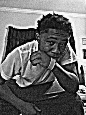 Rapper from YnR Productions tryin insta @yung_chose the snap @chosen1999