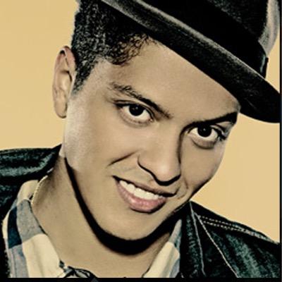 In love with Bruno Mars ❤️❤️ #AlwaysHoolligan... Follow me and I'll follow you back :)