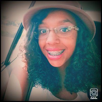 Sou Harry Girl Meu único pedido antes de morrer é ter um dia com 1D sou directioner London and Paris soon I pray to find my love (1D) there I'll find