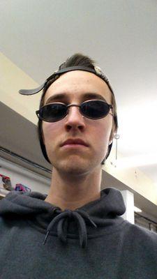 johnnysellsdope's profile picture. swag