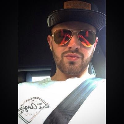 dennnison's profile picture. Instagram @dennison23