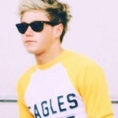 free lockscreens for most fandoms ,since im a nice person!