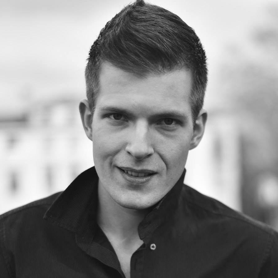 AI Researcher & Senior Solution Architect @ Node, React, Ruby