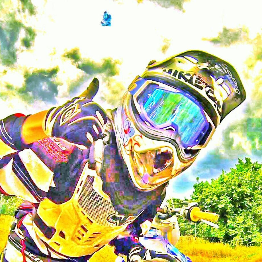 MOTOCROSS, DIRT BIKES, GOPRO, FAMILY