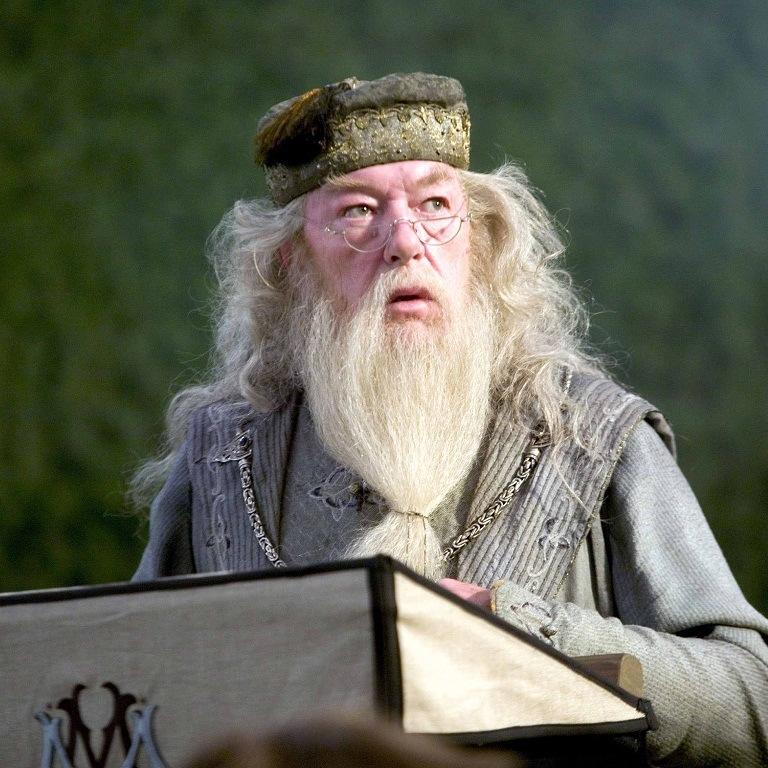 Mon nom est Dumbledore, Albus Perceval Wulfric Brian Dumbledore.