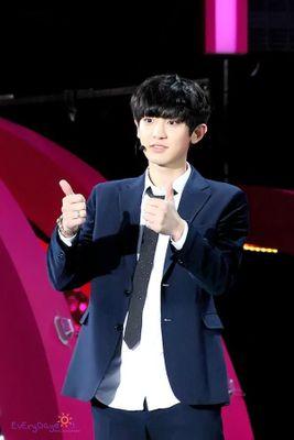 Park Chanyeol  ♡ real__pcy .