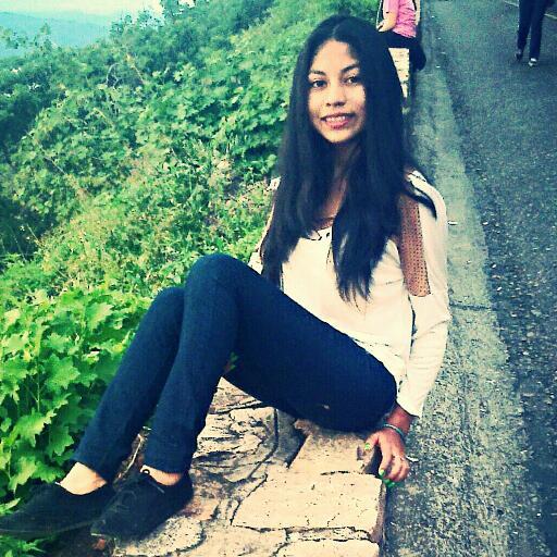 ● Acuna Matata!! Vive y se feliz ∞ Mi idola Miley Cyrus ♥ River mi pasión♥ Seguime y te sigoツ Sé quien me deja de seguir.!