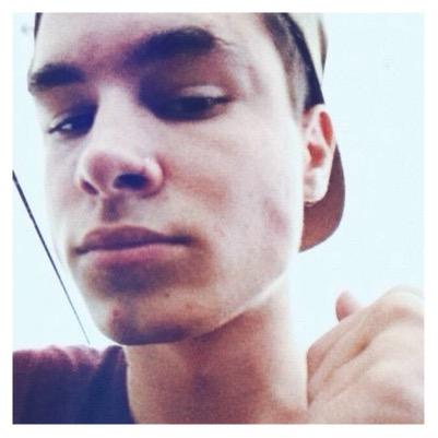 sorta had to make a new account after the 10 followers i had oh