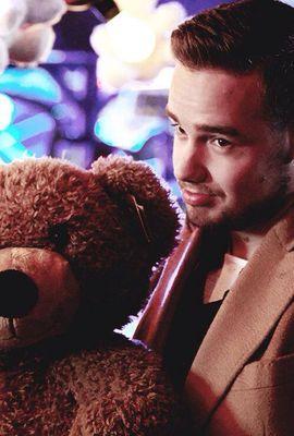 •le ragazze con un idolo sono le piú coraggiose , hanno affidato il loro cuore a persone che non conoscono nemmeno• ❤  28-06-14