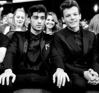 Ta page source Française dédiée au @onedirection : #News,#imagine,#Quiz,#Photos, #Facts, #Quotes, #Dilemme ..Compte tenu par Hélèna et chloe