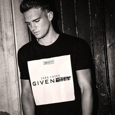 single●20        Aaron Gaz Grey
