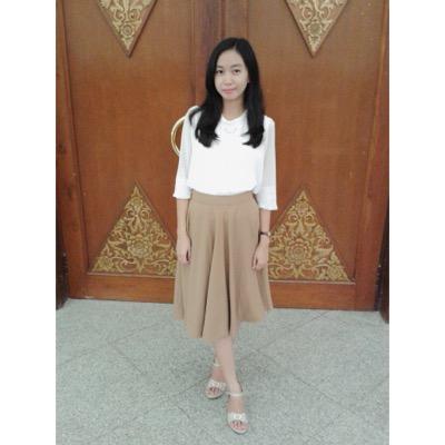 I love to enjoy my life. I love to observe people. I also love to learn from everyone I meet along the way. | Swifty♥¹³ | Instagram : bellarisaarviana