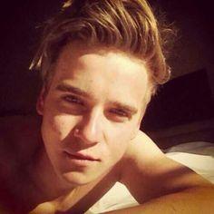 HappyToWearHats's profile picture. Hats | Youtubers | Youtubers wearing Hats | Music ♥ The Vamps #TRXYE Cody Simpson | Joe Cocker was hero