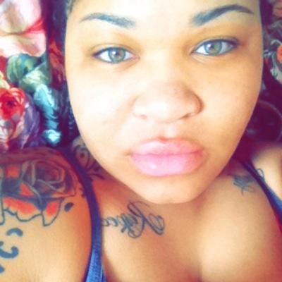 F.V. B | 20 | God First | Family Over Everything | Hebrews 11:1 | J.A.W R.I.P Grandma | Kik :Uwanabemi | IG :Mizz_Flawlizz_| Free My Rock Ca$h-2017