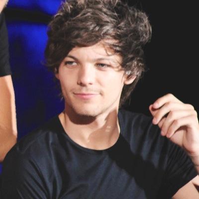 Follow @tommophotos bc she gave you free follow (◕‿◕✿)