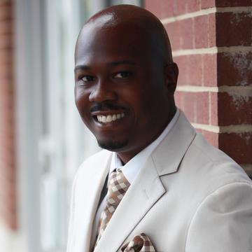 A focused Entrepreneur, a builder of community and an advocate of social involvement.