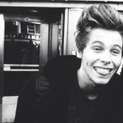 please rt the tweets in this link because i gave you a free follow :) if you ask i'll rt something of yours :)