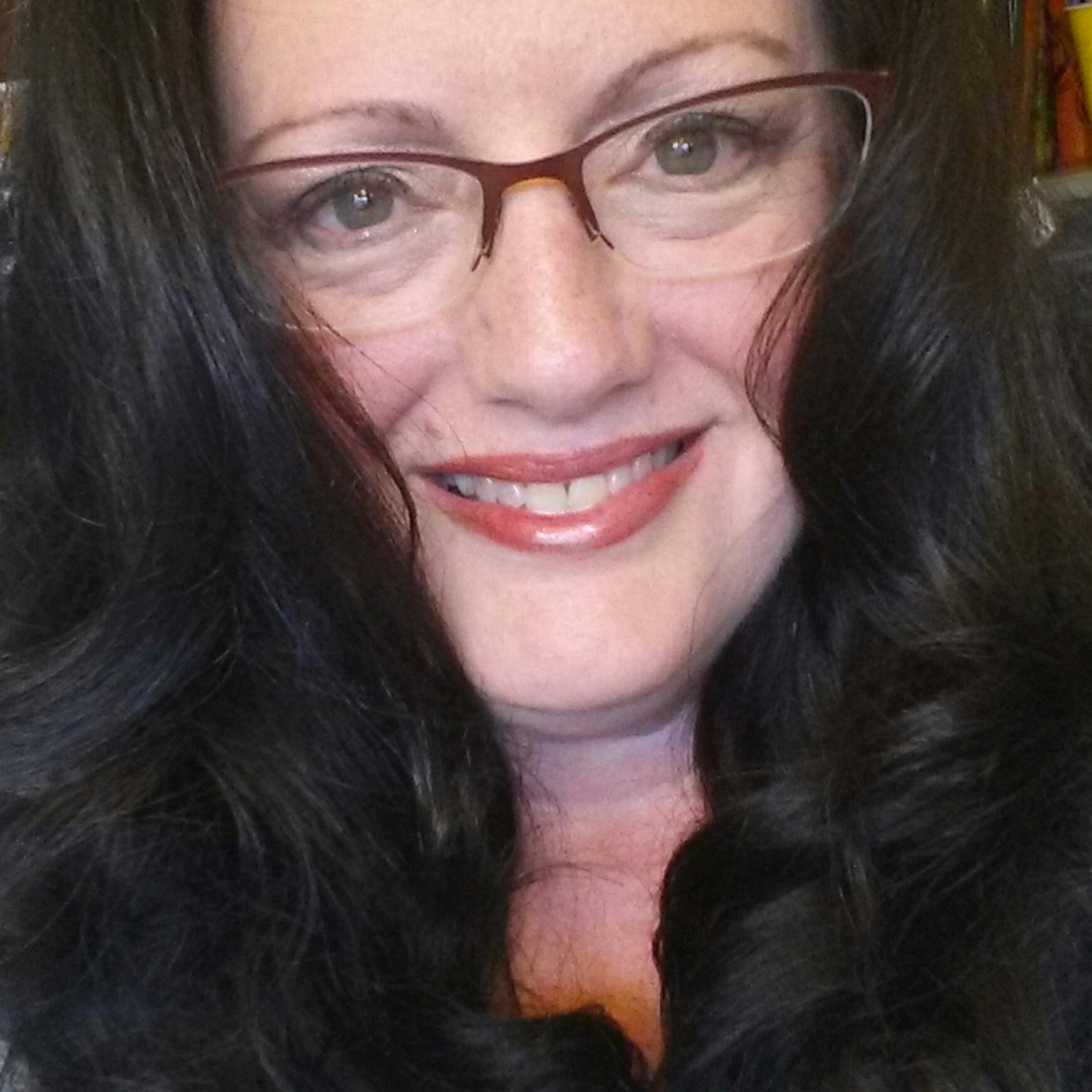 Sys Admin & Tech Sup Student, Netwkg, Social Media & Sm Business Coach, Writer, Family Fun, Creative Arts, Travel, Food, Fitness & Fashion