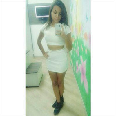 † A vida não consiste em ter boas cartas na mão e sim em jogar bem as que se tem. †
★ insta : yngridellen_
★ snap : yngridellen14