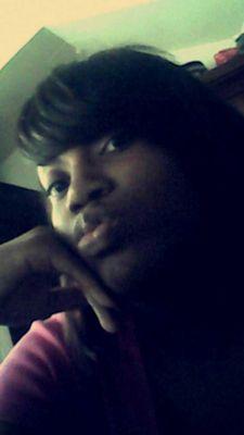 I LUV ME FOR ME AND THATS ALL THAT MATTER IN LIFE I WANT TO GRADURATE,AND ACHIEVE MI GOALS IN LIFE