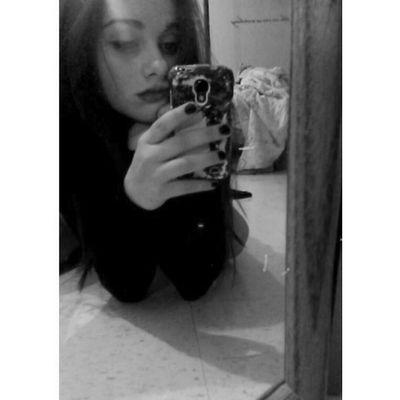 rylee_shp's profile picture. people suck