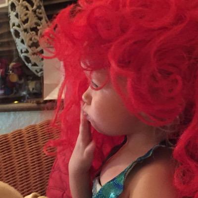 jillytickle's profile picture. A mummy of two, and now an outdoor learning ta woohoo....