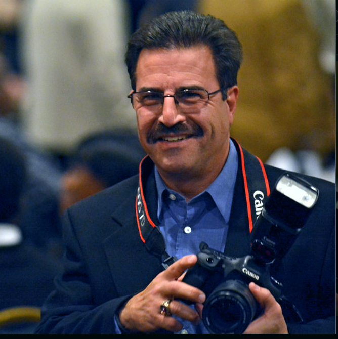 Retired seller of industrial and architectural coatings. Freelance Photographer working for the Macomb Daily and Oakland Press and hopefully you!!