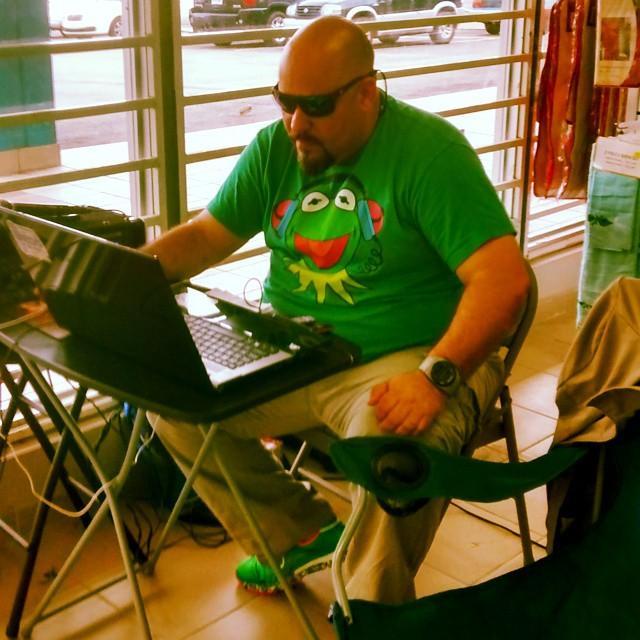 Radio Personality Podcast host Por La Goma https://t.co/V1jiUkEkzf The Parties Makers (promoter) Sports Activities Producer.