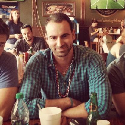 funny. open-minded. animal lover. dallas stars fanatic. music. vegetarian.