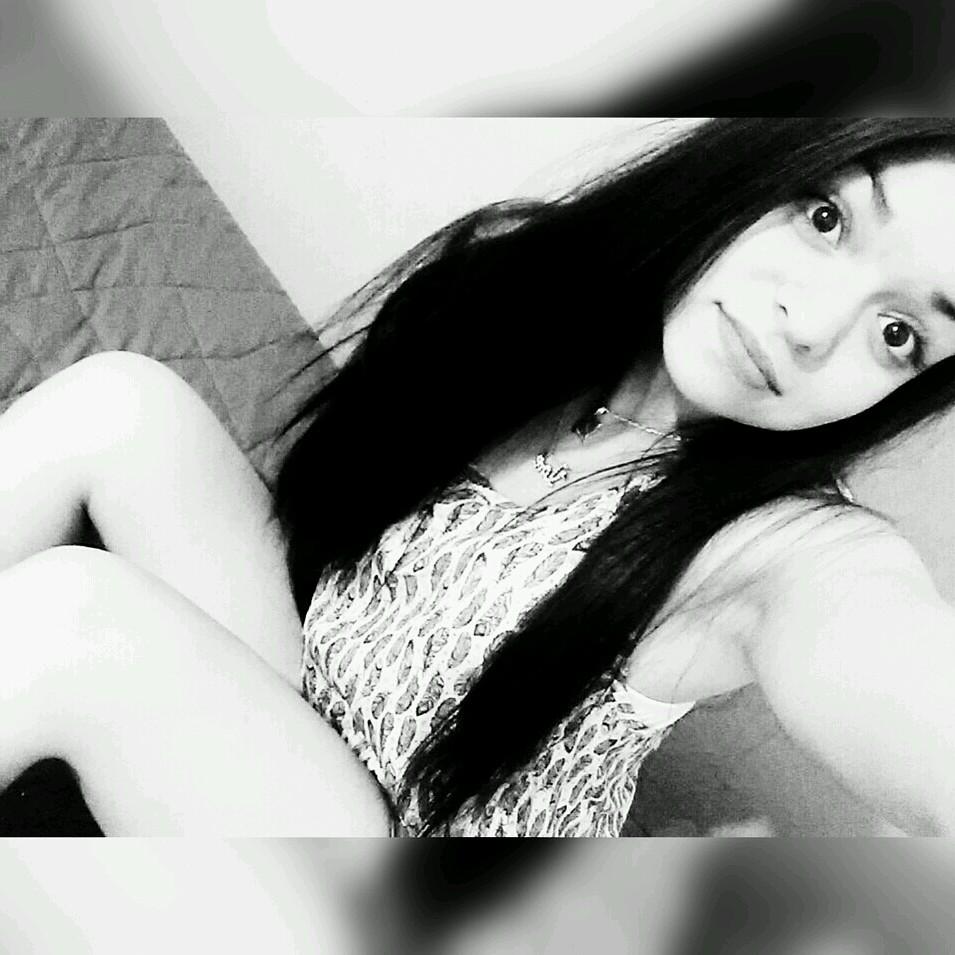 Hola A Todos:D Me Llamo Dani o Danny Como Quieran;) Soy Belieber♥ Si Amo A Justin Bieber Con Todos Sus Defectos Y Errores Para Mi Es Perfectamente Imperfecto♡