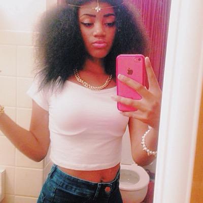 Adrienn2k15's profile picture. Maryland. New acct , old acct hacked @ 13.5k