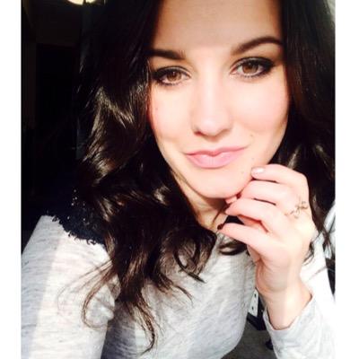 jesrip's profile picture. I rock a lot of polka dots.