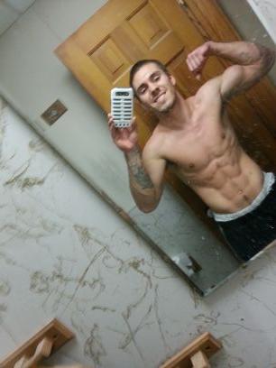 Slushdog1531's profile picture. Just hit me up and ask all about me!!! holla!!!