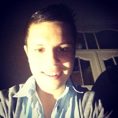 its Me kakakid22 ! make sure To Subscribe to My Youtube  Kakakid22 http://t.co/U3re8HntJx