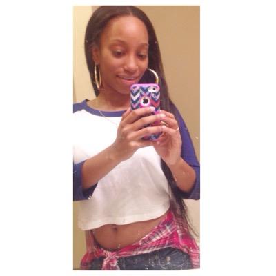 IG : sincerely_mexoxo Kik : __valencia