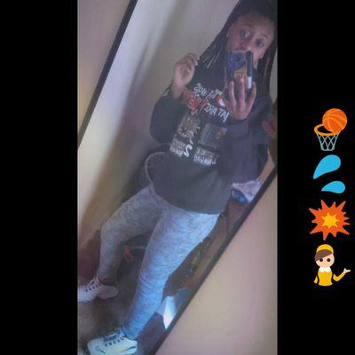 Tanyaa
305✈910
Jan.5 Glo day