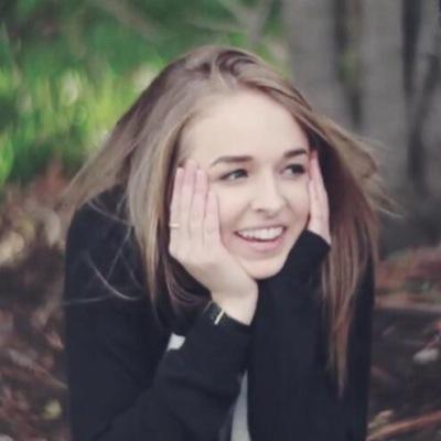 I just wanna see what Jenn's timeline looks like. congrats on your follow(: