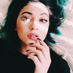 snxwflcke Profile Picture
