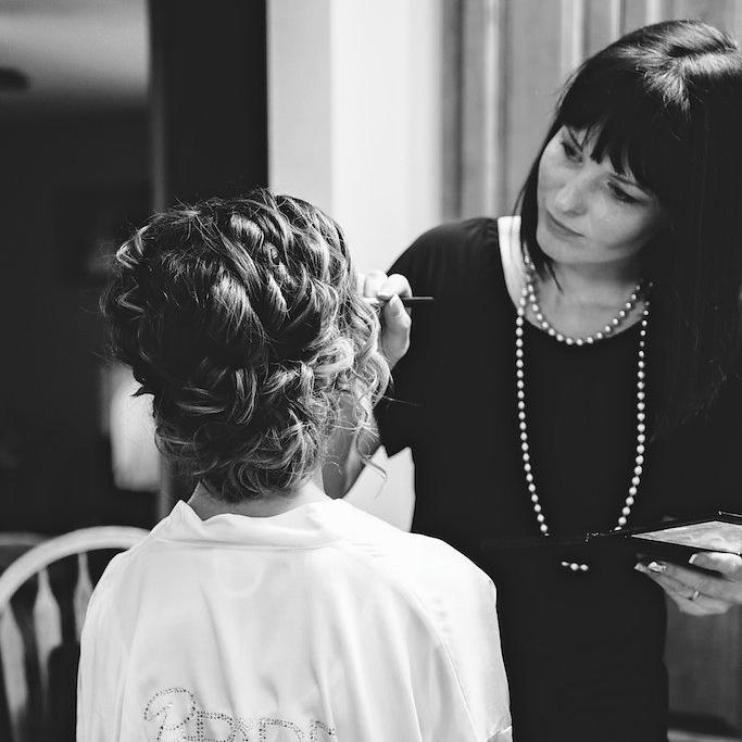 Travelling licensed professional hair and makeup artist