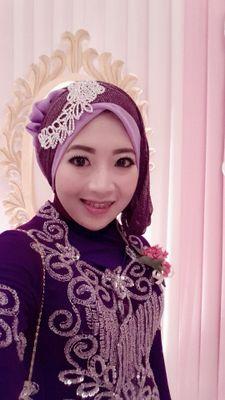 oil&gas HI analyst & shopaholic traveller